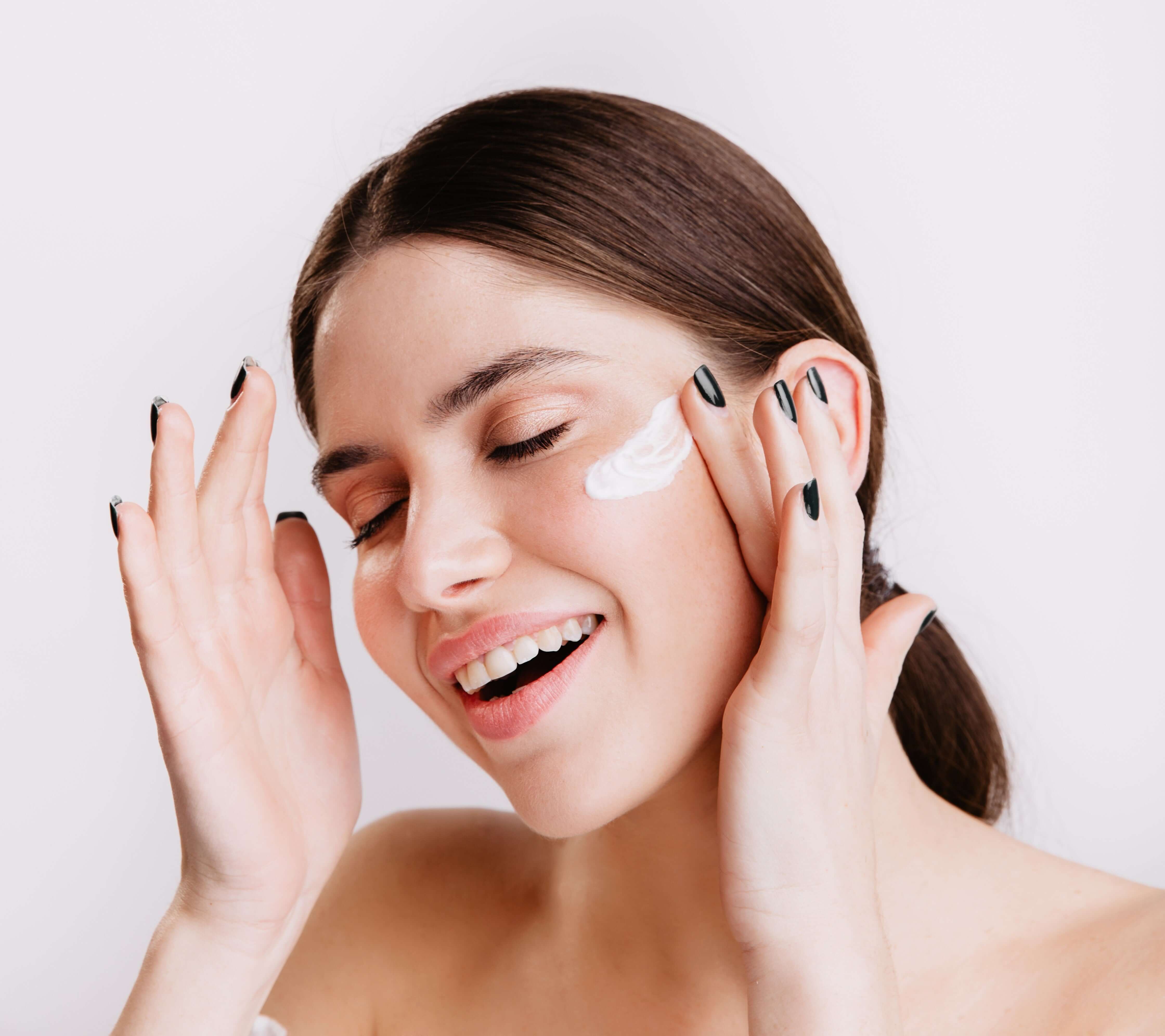 Keep Your Skin Hydrated and Glowing All Season